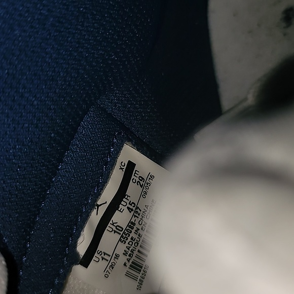 Retro Jordan 1's - Picture 6 of 7